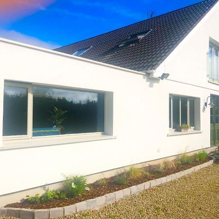 The Welcome Snug Bed & Breakfast Kinsale Bagian luar foto